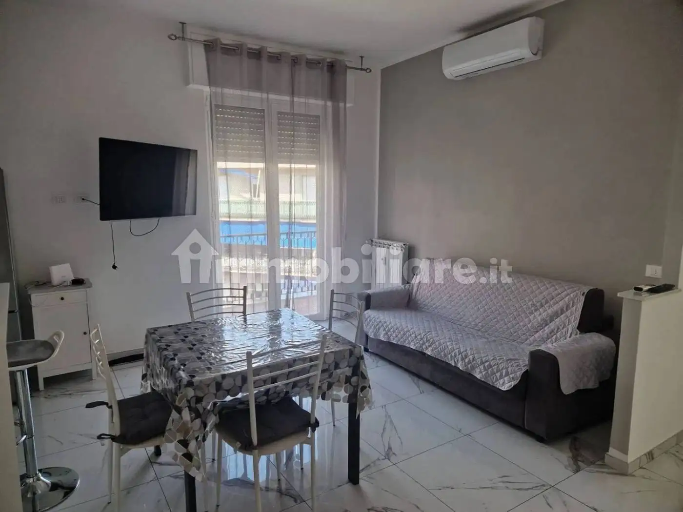 Trilocale via Costituzione, 9, Centro, Albenga - foto 2