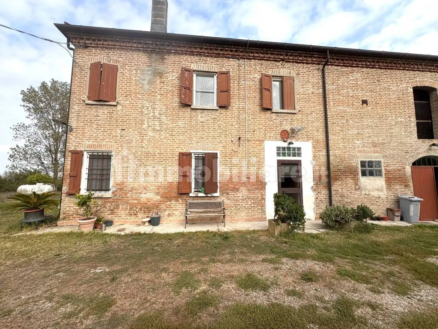 Rustico - Casale in vendita a Bondeno