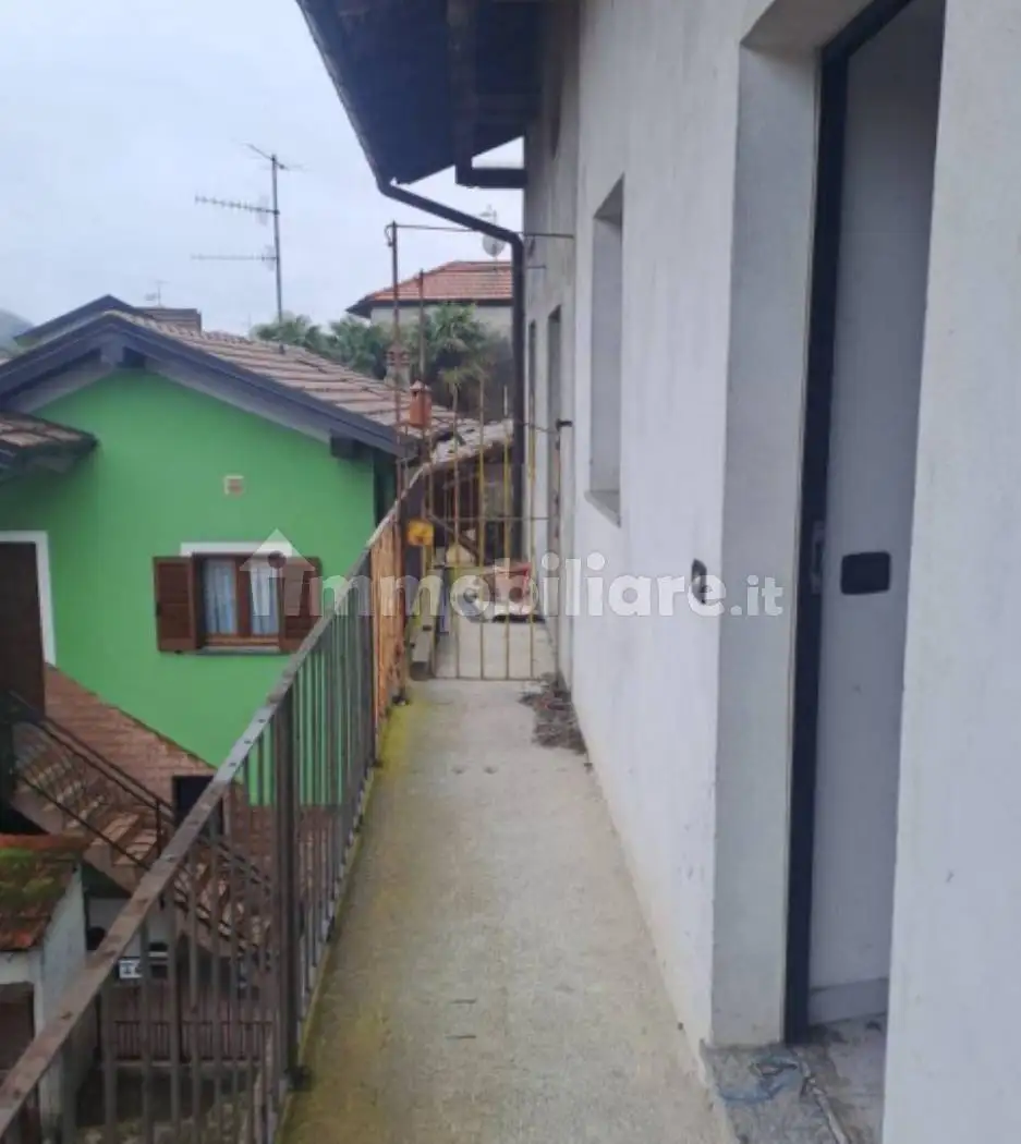 Appartamento all'asta via Ippolito Volpi, Besano - foto 4