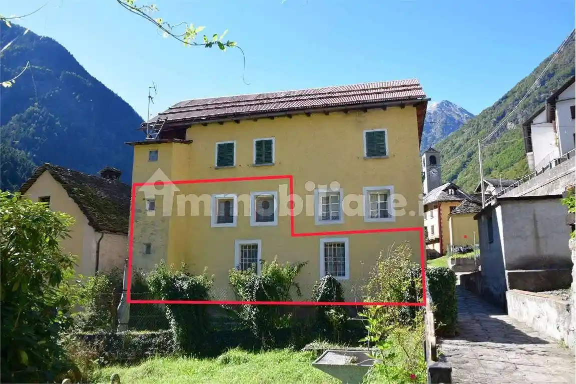 Terratetto unifamiliare Località Case Manoli, 38, Centro, Ceppo Morelli - foto 2