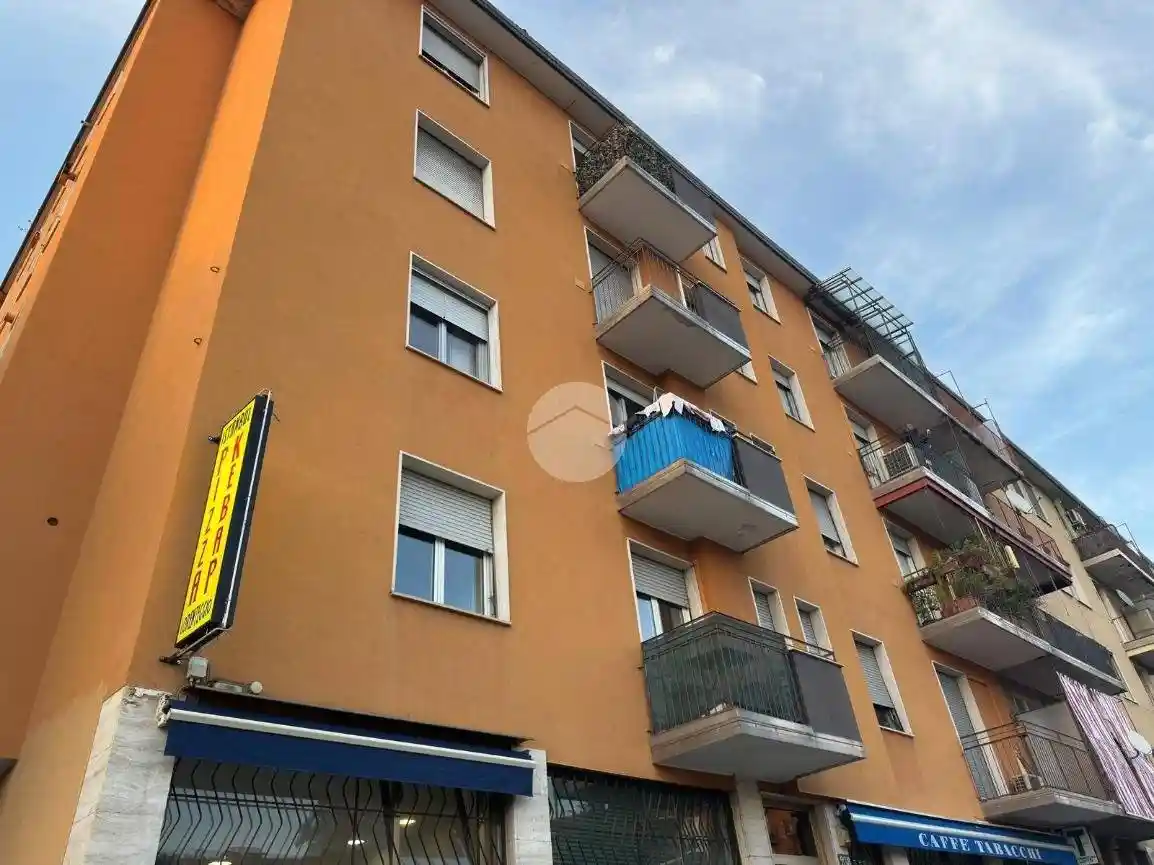 Bilocale via Lorenteggio 238, Inganni, Milano - foto 2