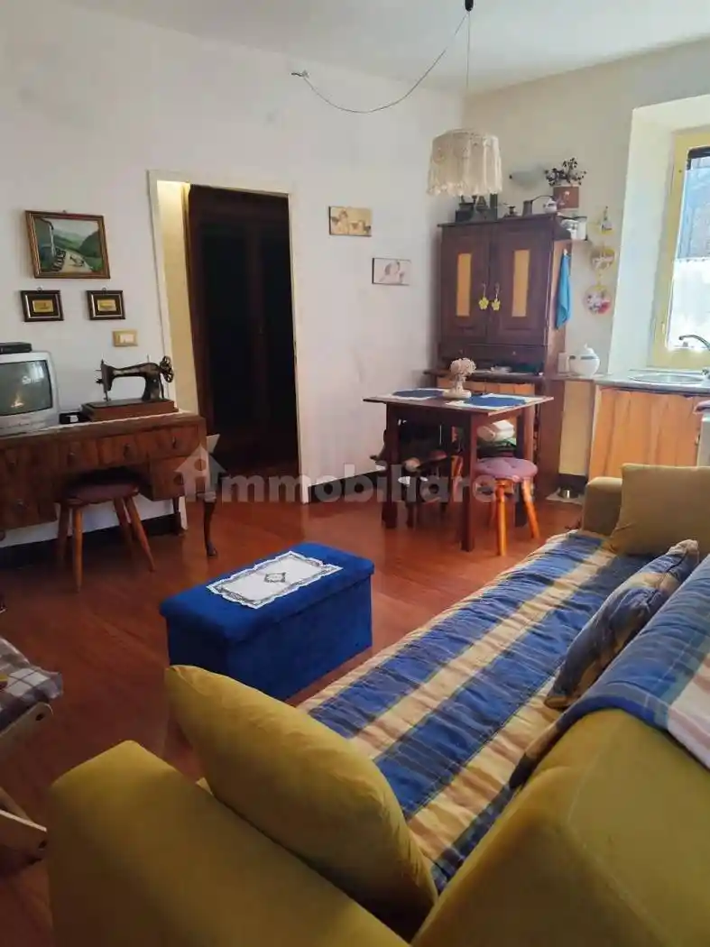 Bilocale via vittorio emanuele 25, Centro, Vico nel Lazio - foto 5