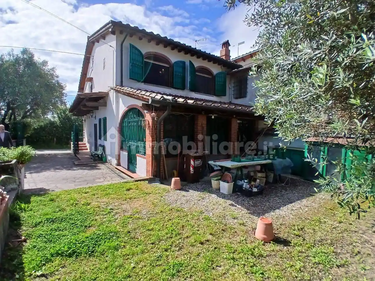 Villa in vendita a Lastra a Signa