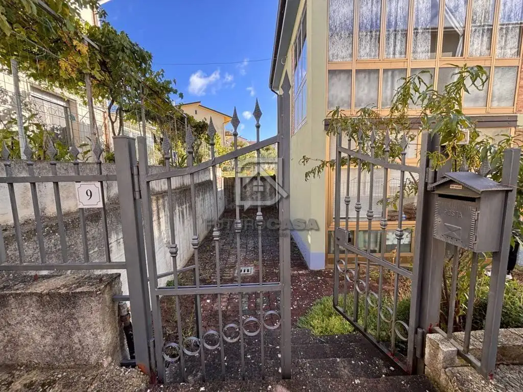 Terratetto unifamiliare 85 m², buono stato, Casalbore - foto 5