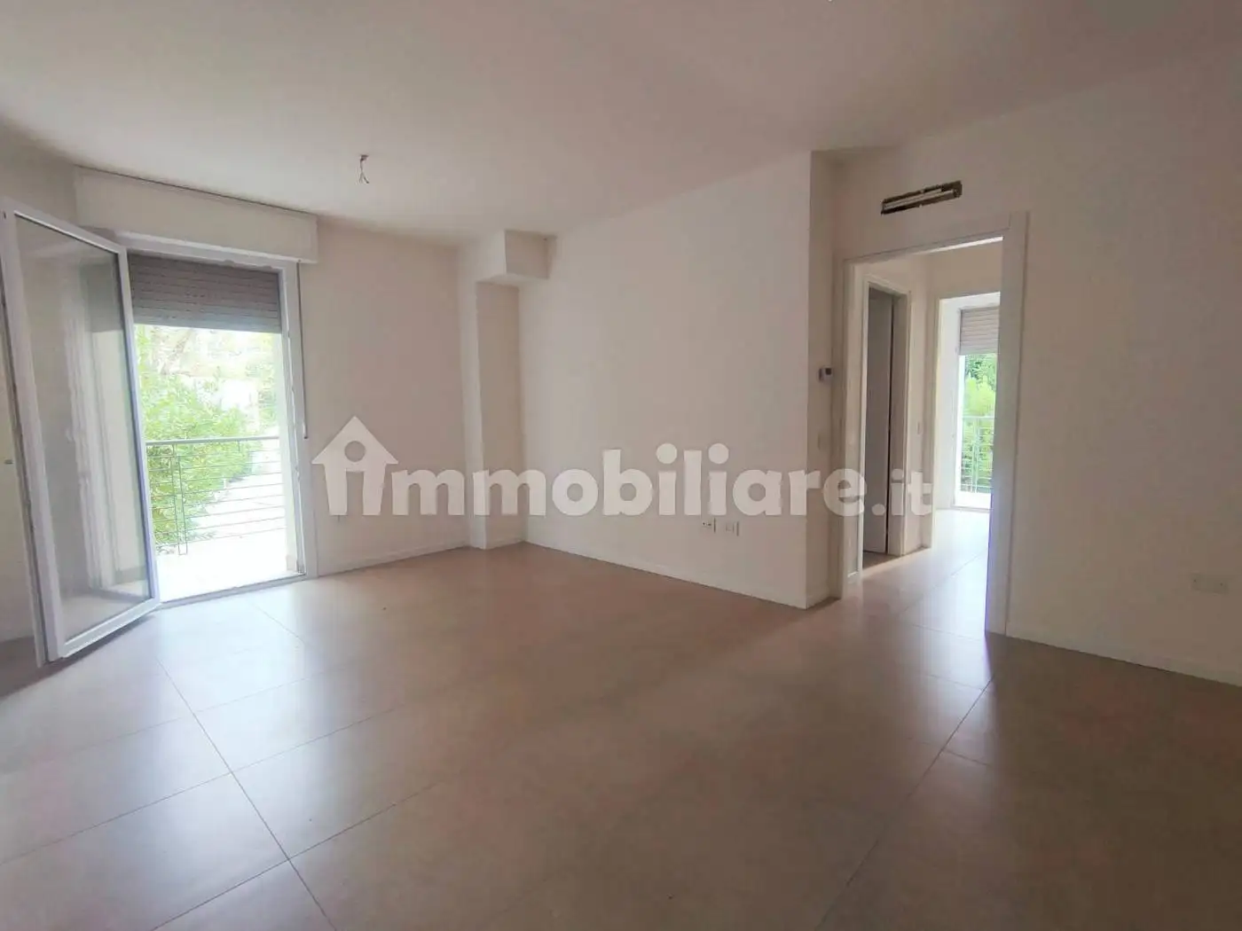 Trilocale nuovo, primo piano, Centro, Bondeno - foto 5