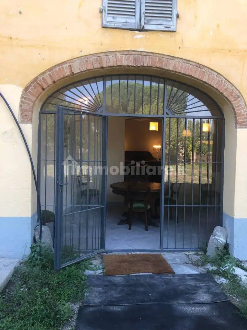 Casa indipendente in affitto a Pisa