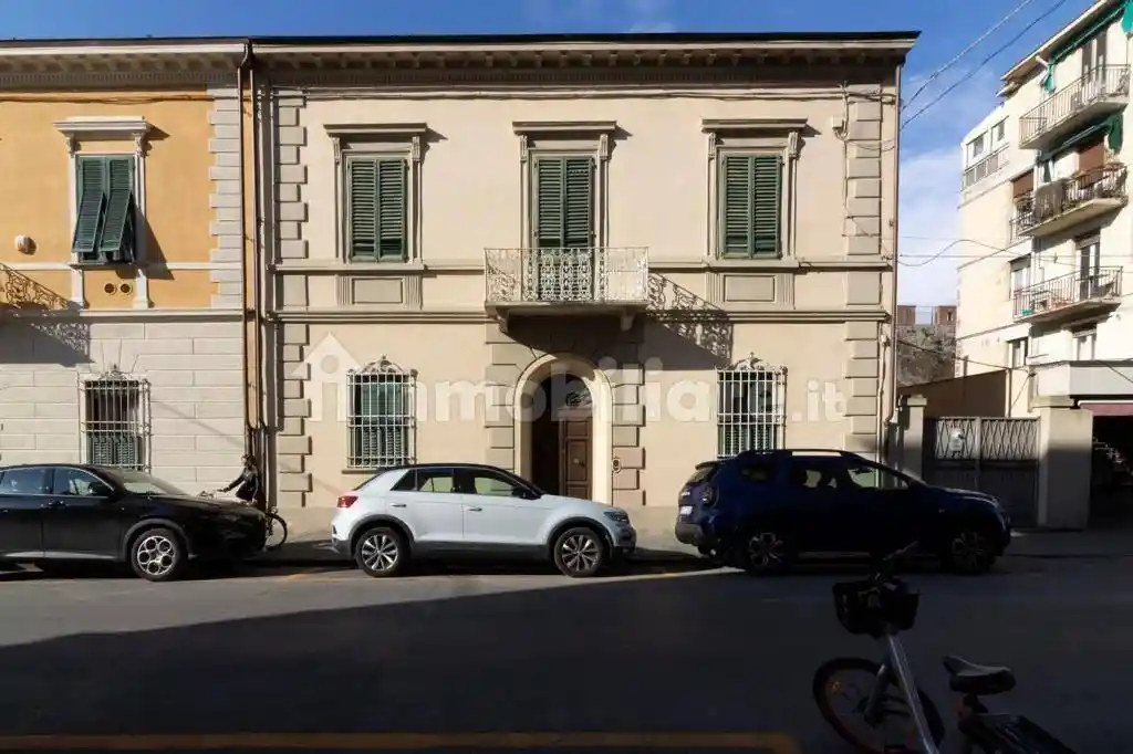 Villa in vendita a Pisa