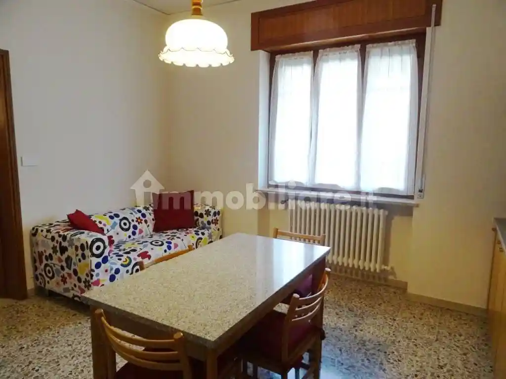 Quadrilocale via dei Bevilacqua 8, Borgo Roma, Verona - foto 2