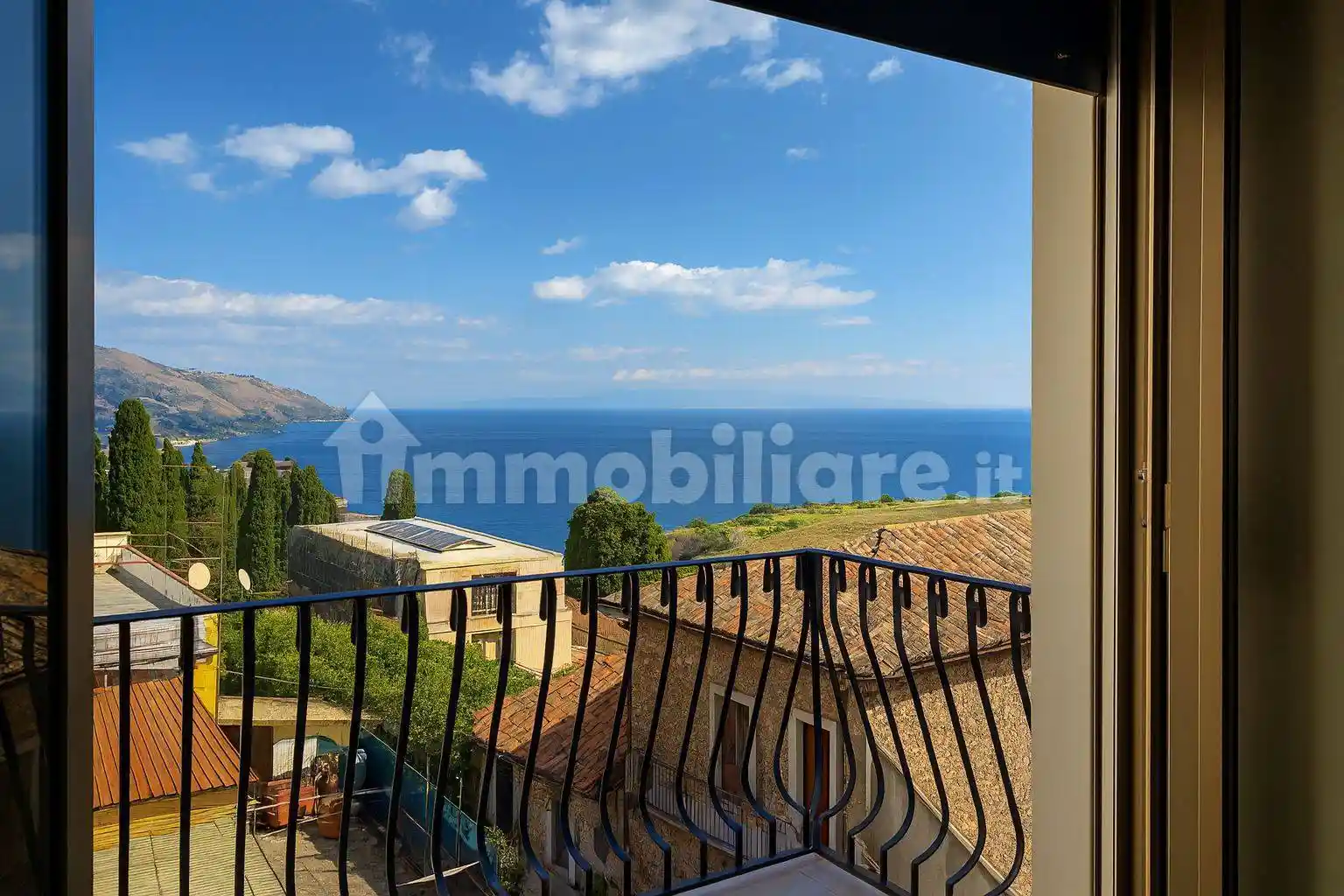 Palazzo - Edificio in vendita a Taormina