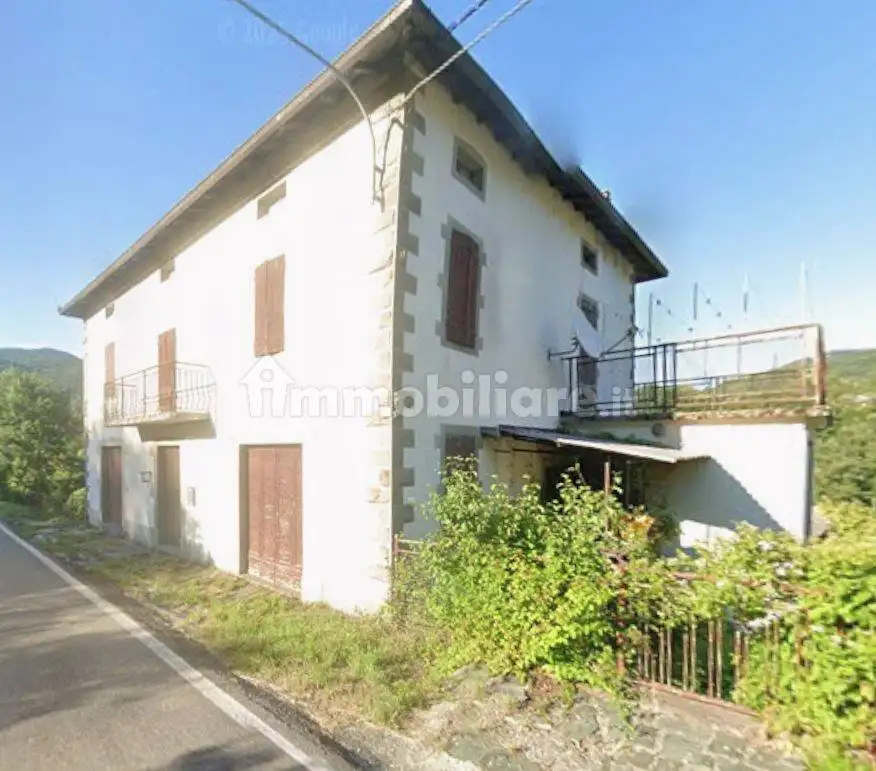 Villa in vendita a Monchio delle Corti