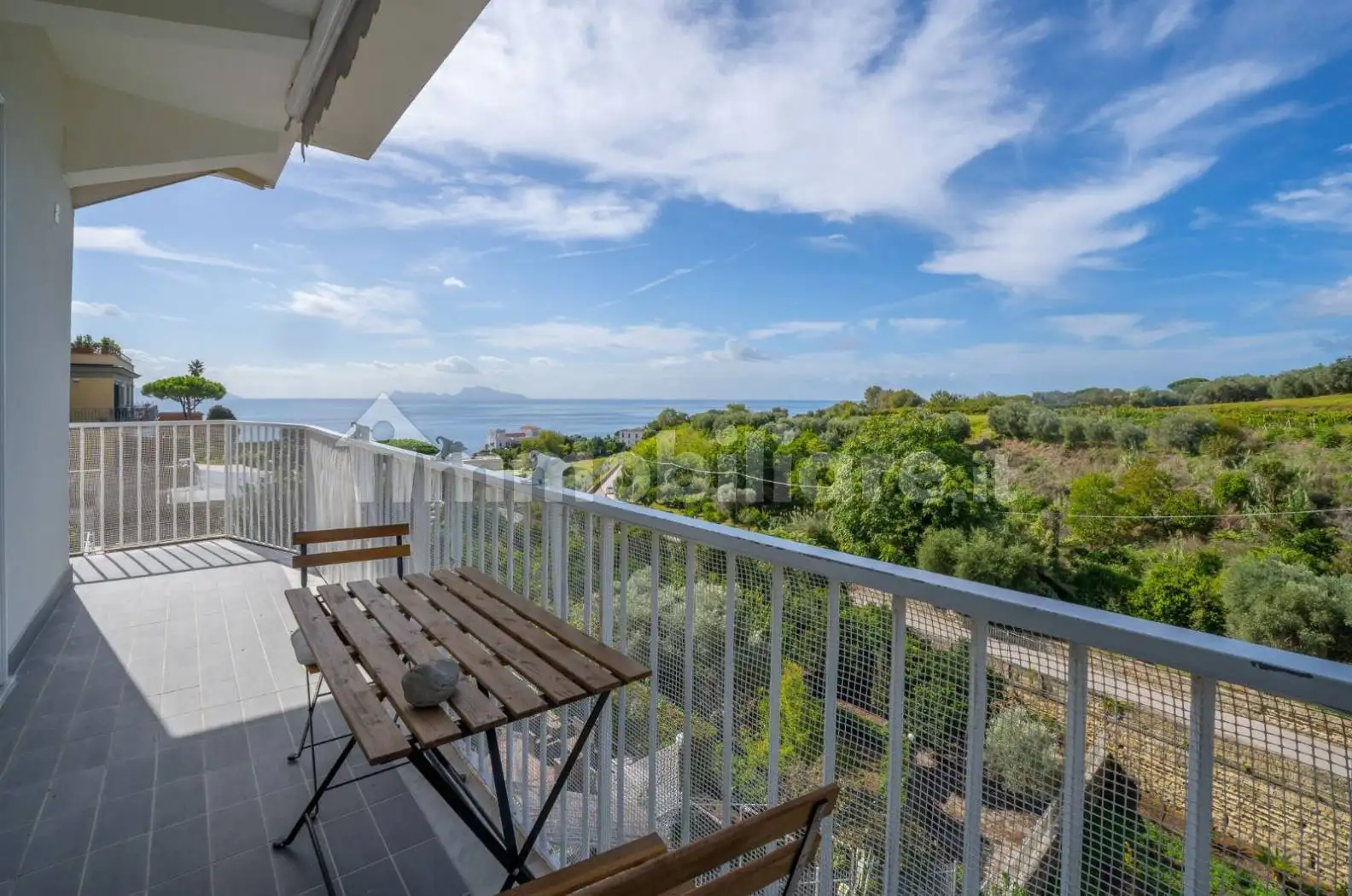 Appartamento in vendita a Napoli