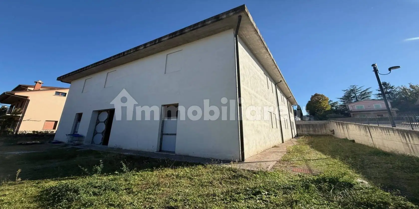 Palazzo - Edificio in vendita a Montecastrilli