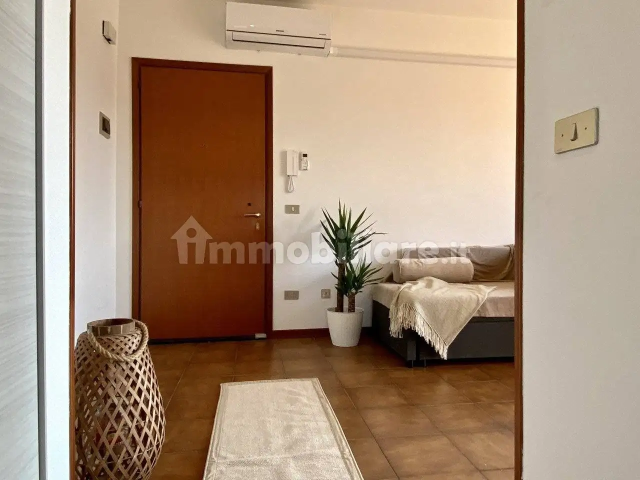 Bilocale via Alessandro Manzoni, 10, Centro, Costabissara - foto 2