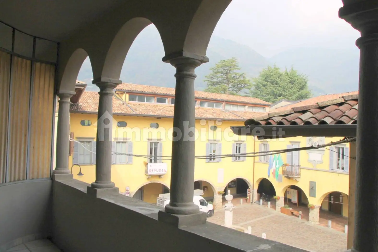 Appartamento in vendita a Gandino