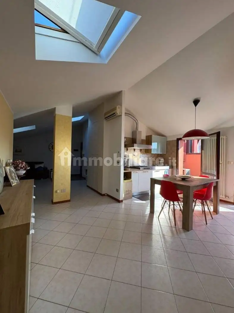 Appartamento in affitto a Zola Predosa