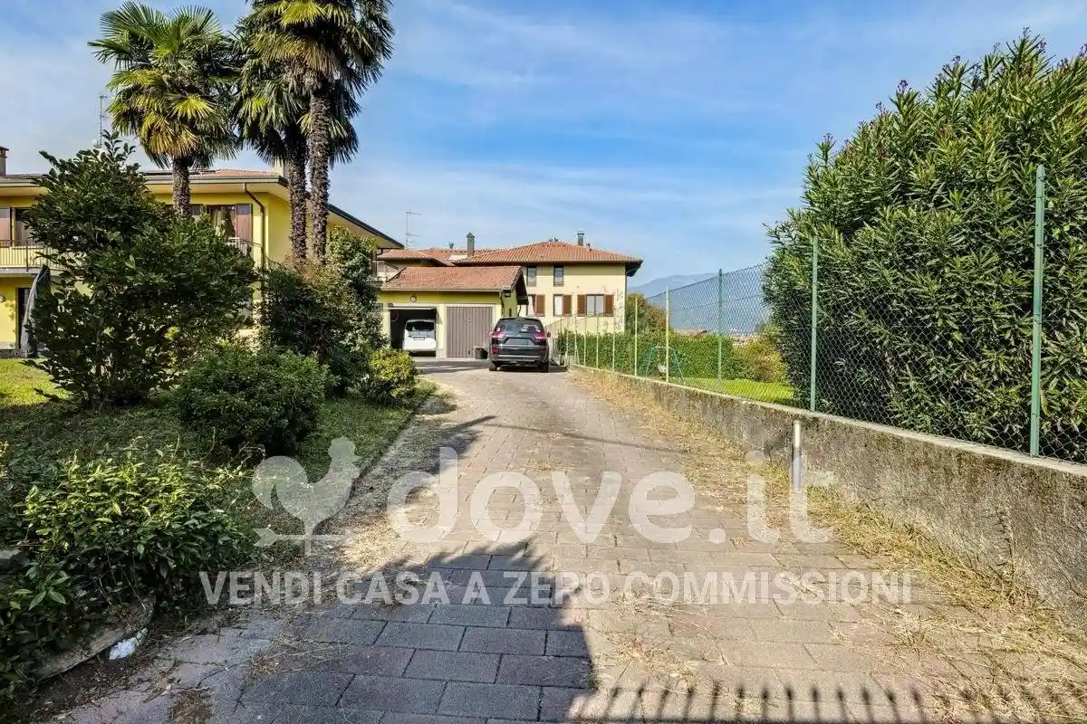 Villa unifamiliare via Papa Giovanni XXIII 1, Centro, Biandronno - foto 4