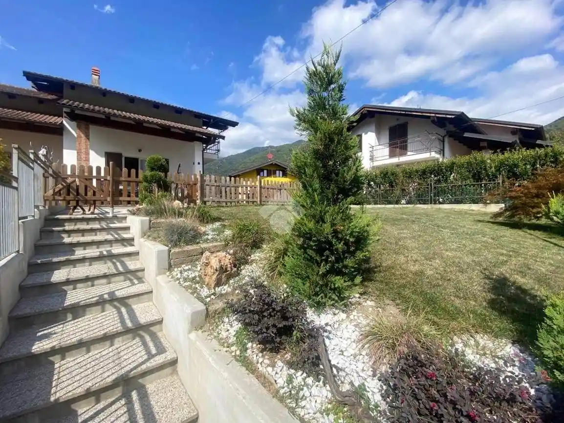 Villa a schiera via XXV Aprile 6, Fleccia Chianavasso, Inverso Pinasca - foto 2