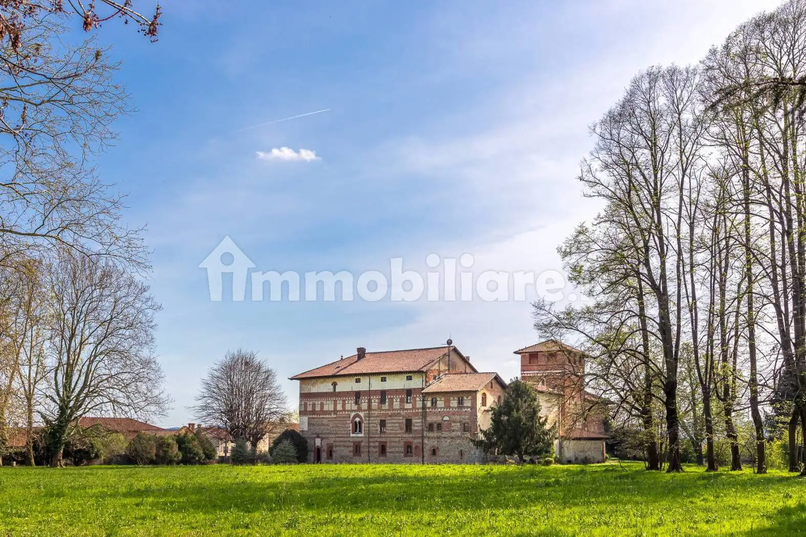 Palazzo - Edificio in vendita a Sandigliano