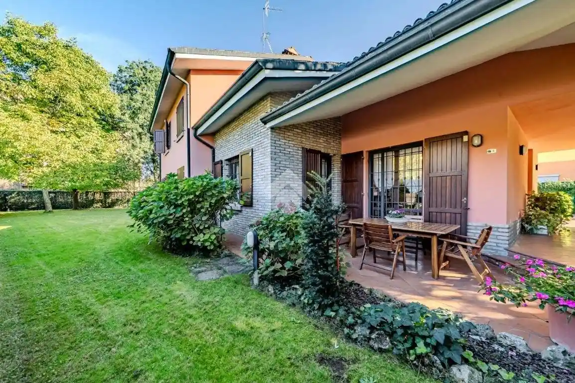Villa in vendita a Reggio Emilia