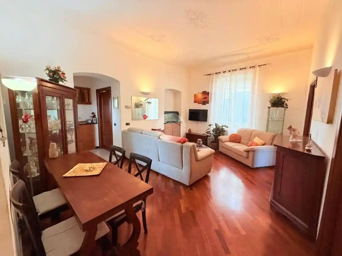 Appartamento in vendita a Genova