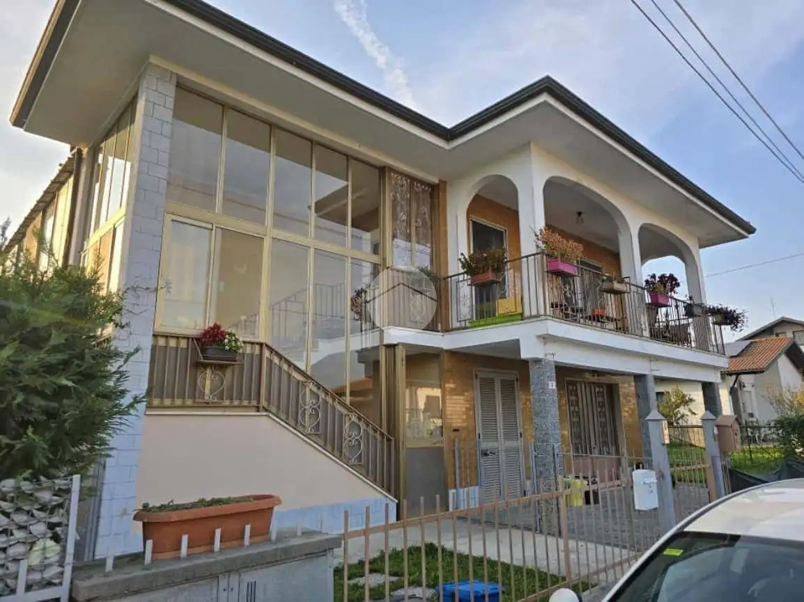 Villa bifamiliare via Don Turinetti 9, Centro, Bosconero - foto 2