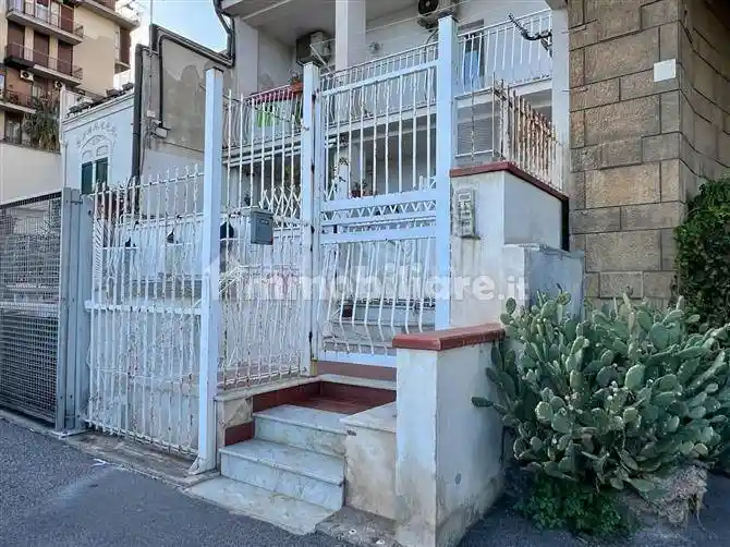 Palazzo - Edificio in Vendita - foto 2