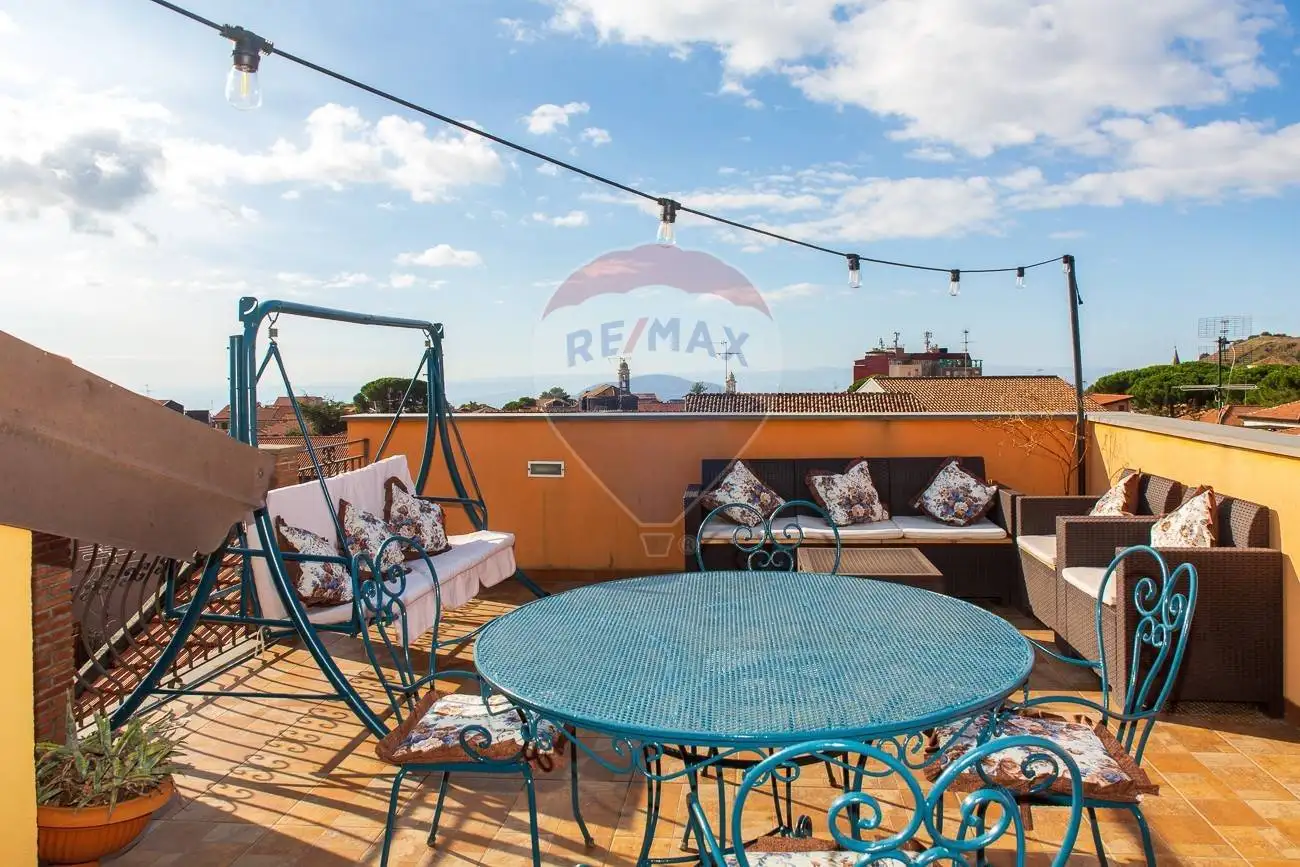 Casa indipendente in vendita a Nicolosi