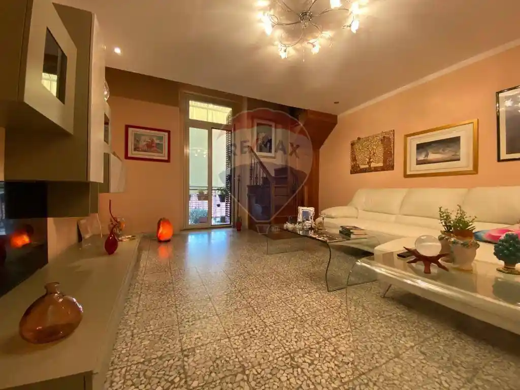 Trilocale via Francesca corso 50, Gioeni, Catania - foto 3