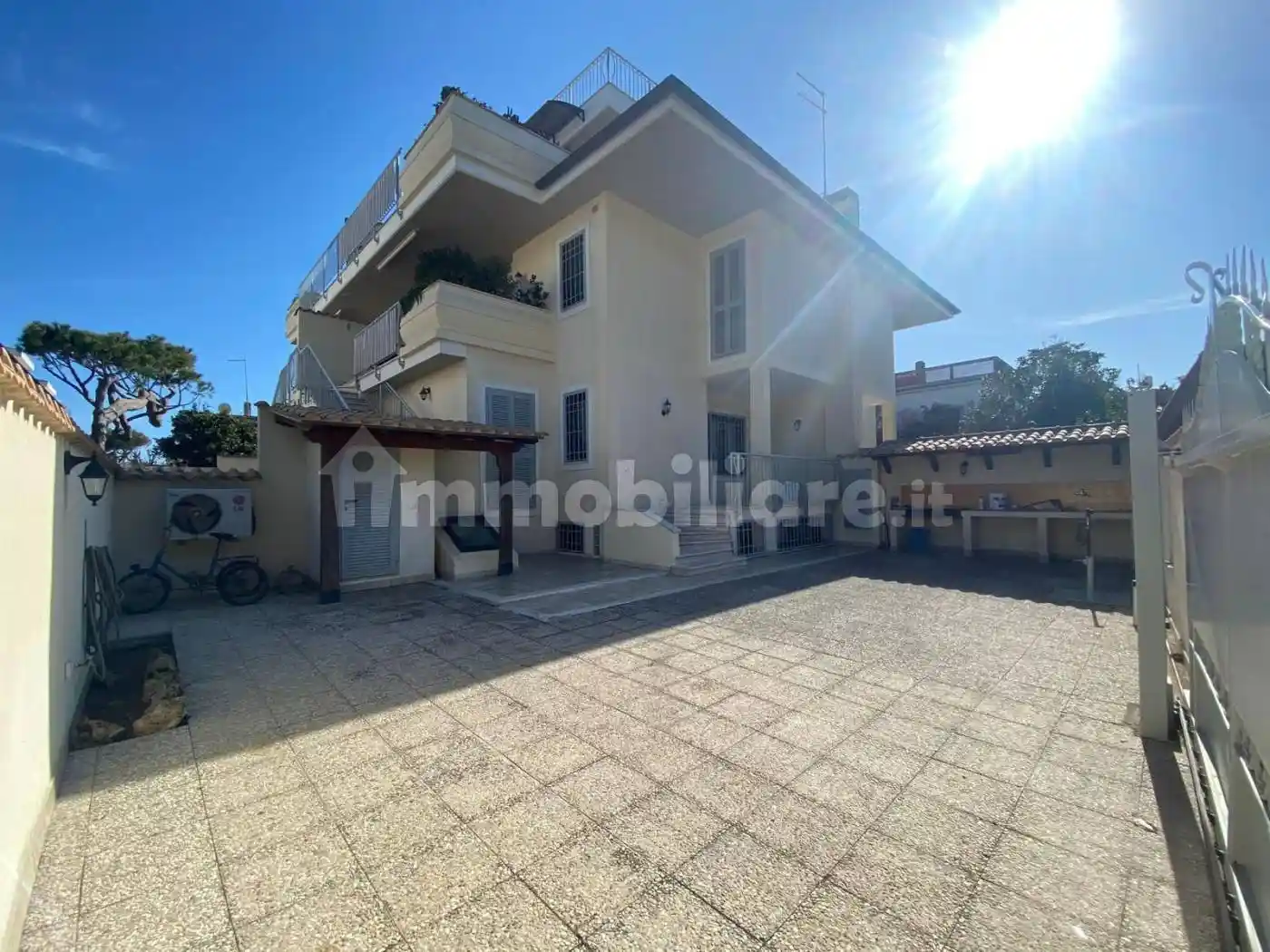 Villa in vendita a Fiumicino