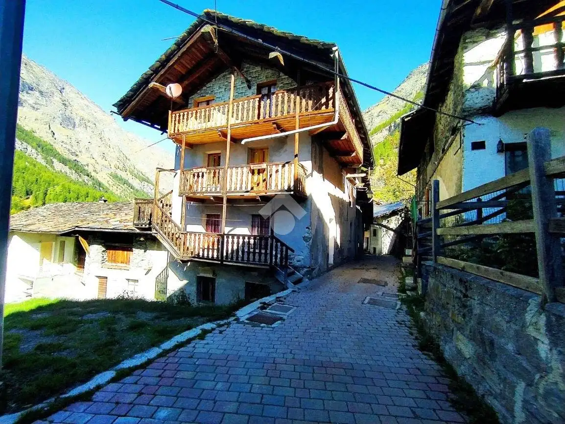 Appartamento in vendita a Valsavarenche