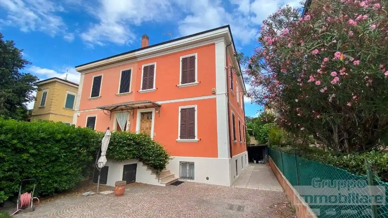 Villa in vendita a Pesaro