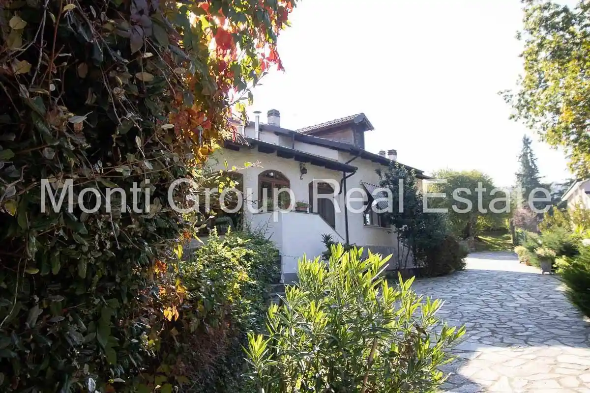 Villa unifamiliare, buono stato, 260 m², Visone - foto 2