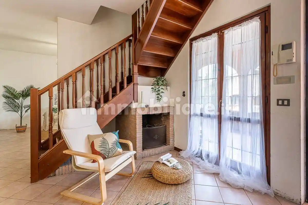 Villa a schiera via Ardeatina  1261, Divino Amore, Roma - foto 2