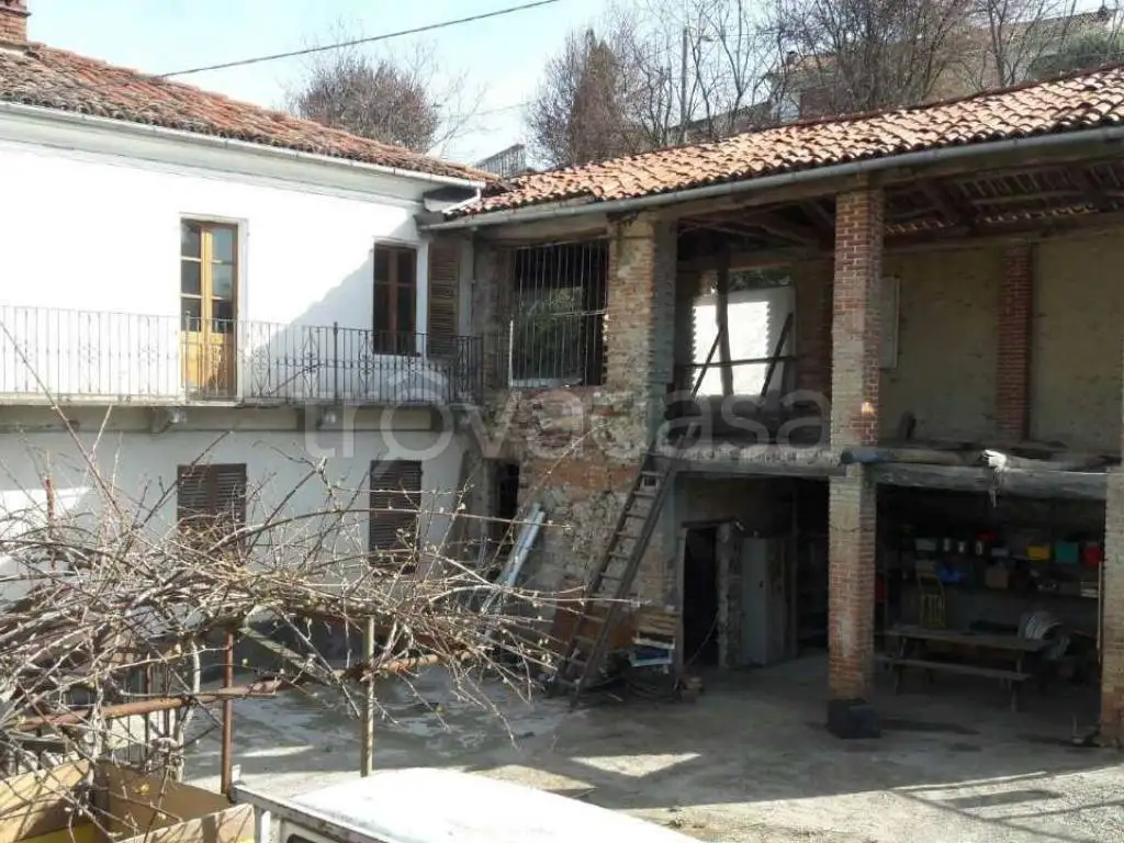 Villa in vendita a Passerano Marmorito