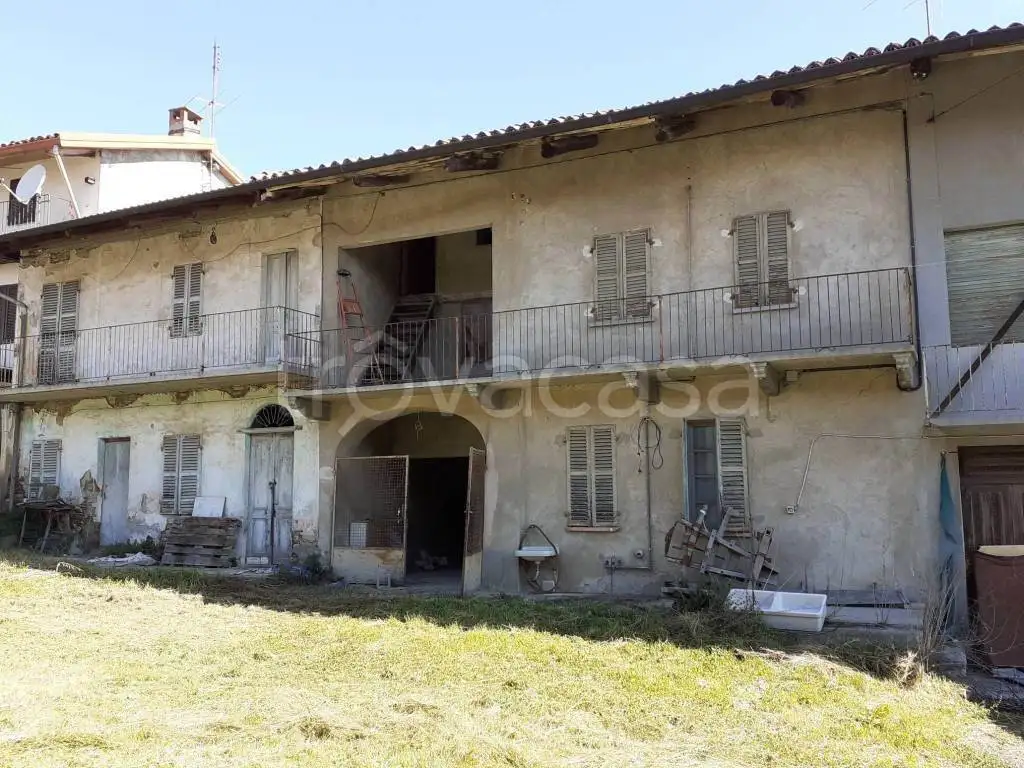 Rustico - Casale in vendita a Cinzano