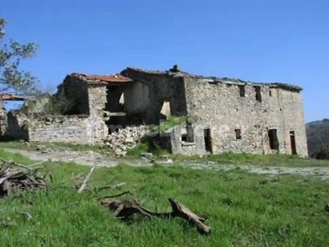 Rustico - Casale in vendita a Città di Castello