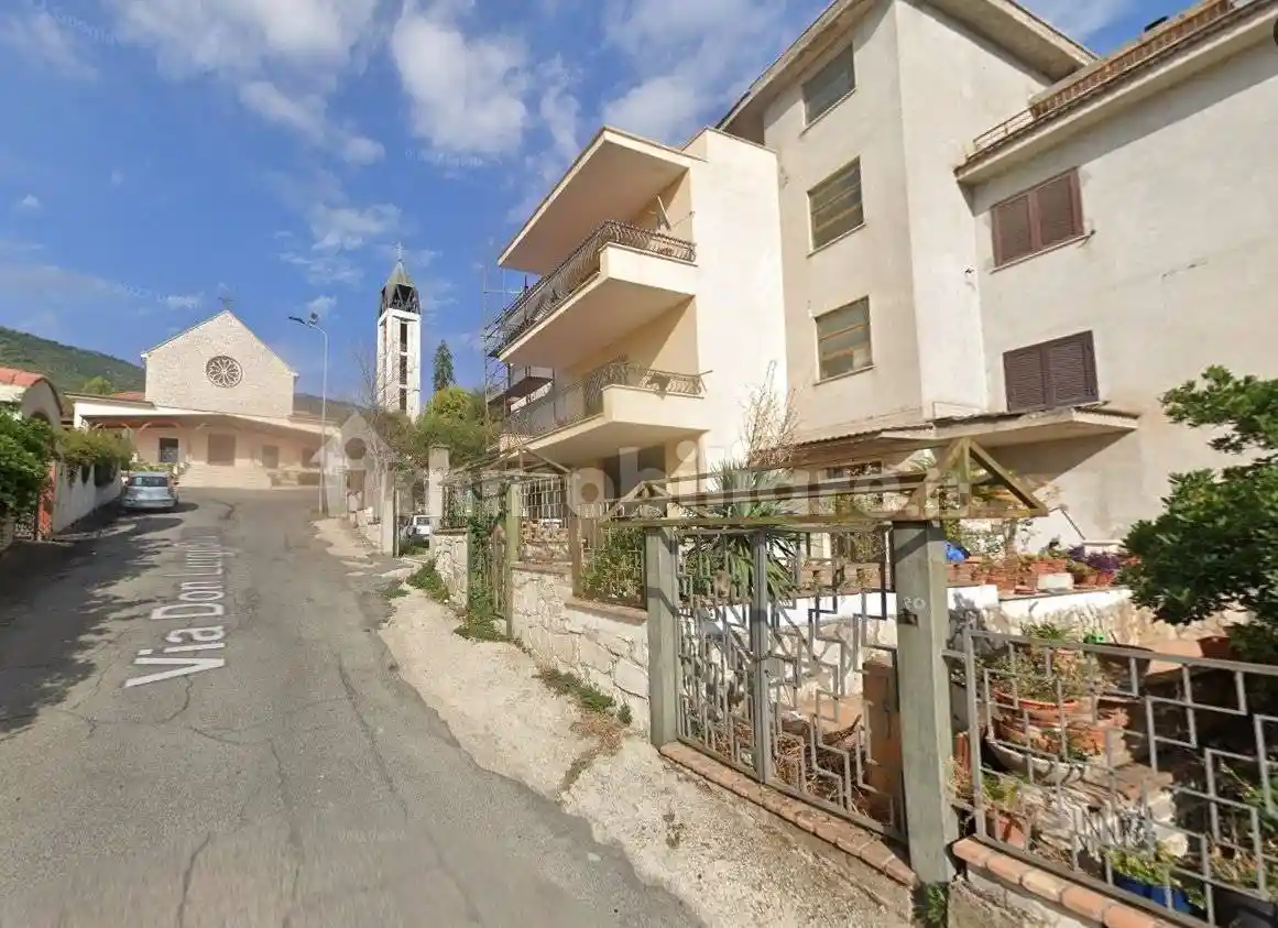 Appartamento in vendita a Marcellina