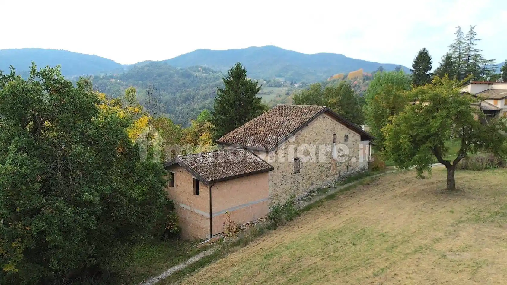 Rustico - Casale in vendita a Vezzano sul Crostolo