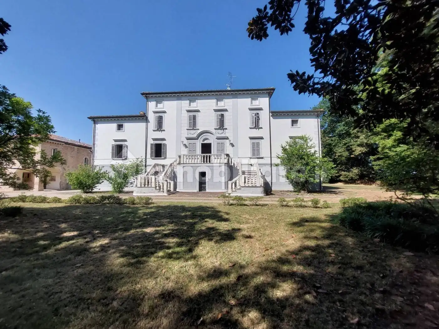 Villa in vendita a Imola