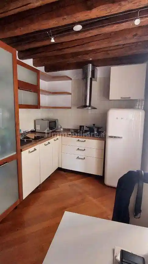 Bilocale buono stato, primo piano, Centro, Bassano del Grappa - foto 3