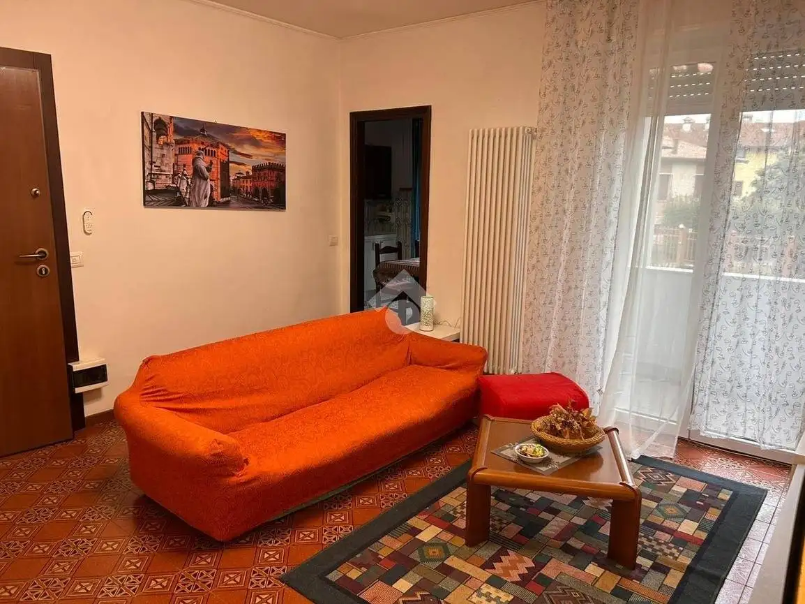 Appartamento in affitto a Desenzano del Garda