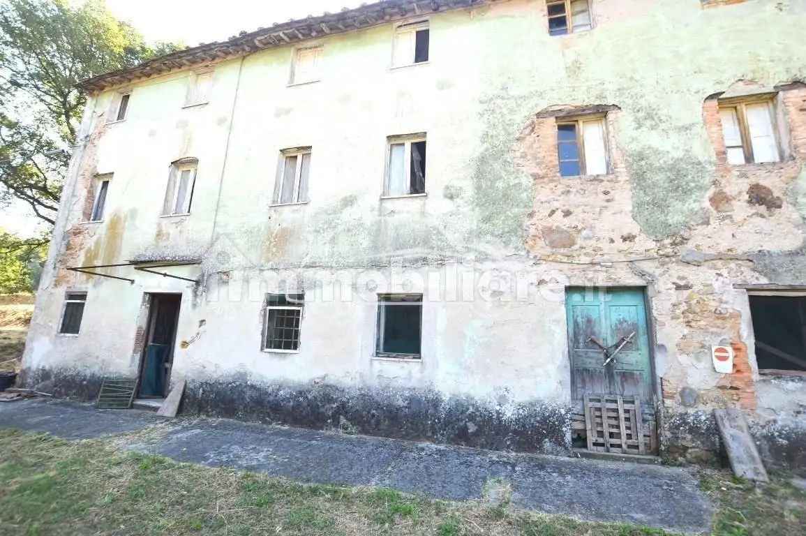 Casa indipendente in vendita a Lucca