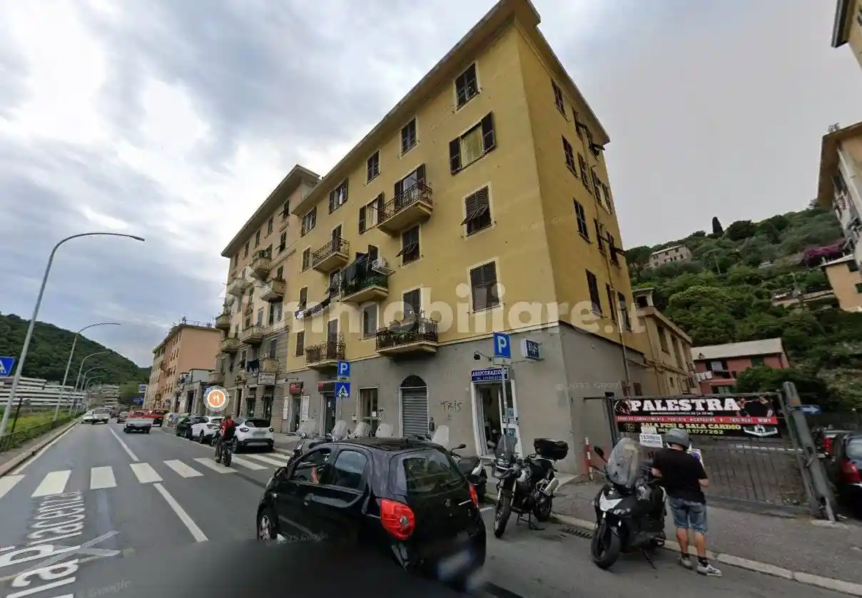 Appartamento in vendita a Genova