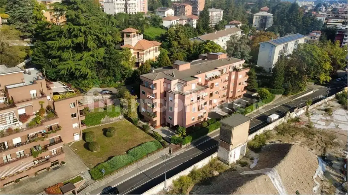 Appartamento in vendita a Varese