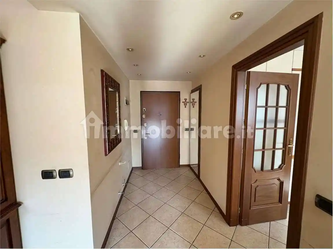 Trilocale via Crispi, 66, Montello, Varese - foto 2