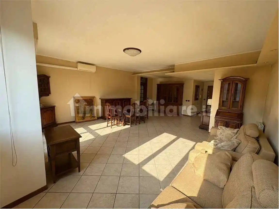 Trilocale via Crispi, 66, Montello, Varese - foto 4