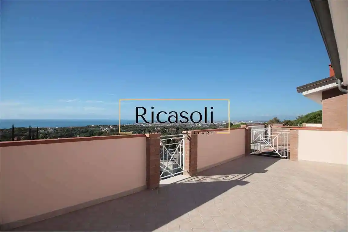 Villetta a schiera in vendita a Livorno