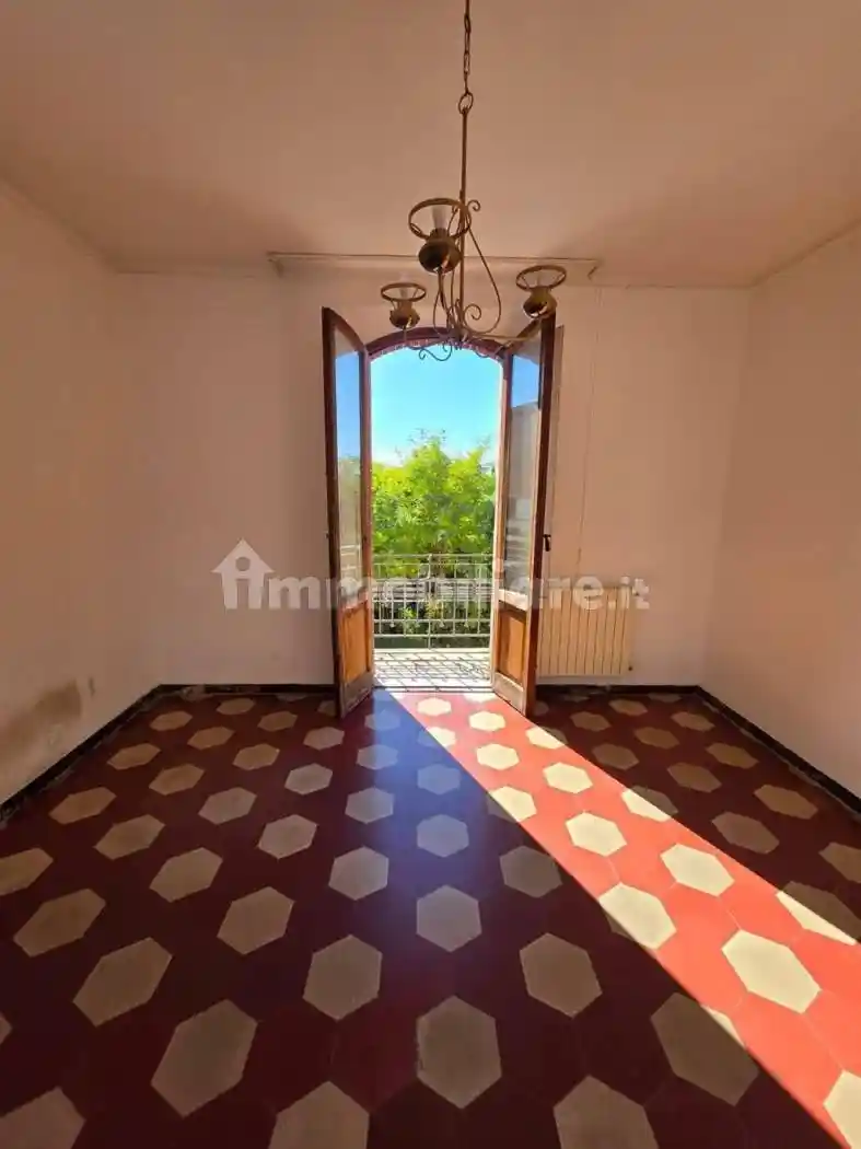 Appartamento buono stato, secondo piano, Fuori Porta Romana, Siena - foto 4