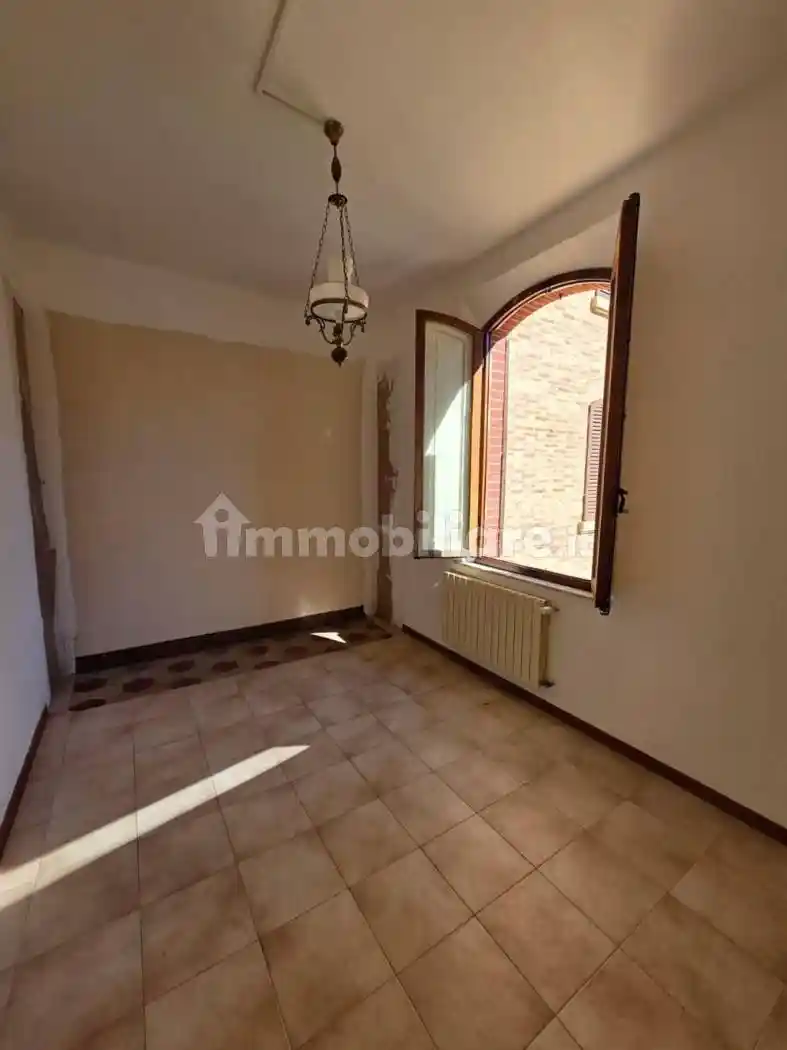 Appartamento buono stato, secondo piano, Fuori Porta Romana, Siena - foto 5