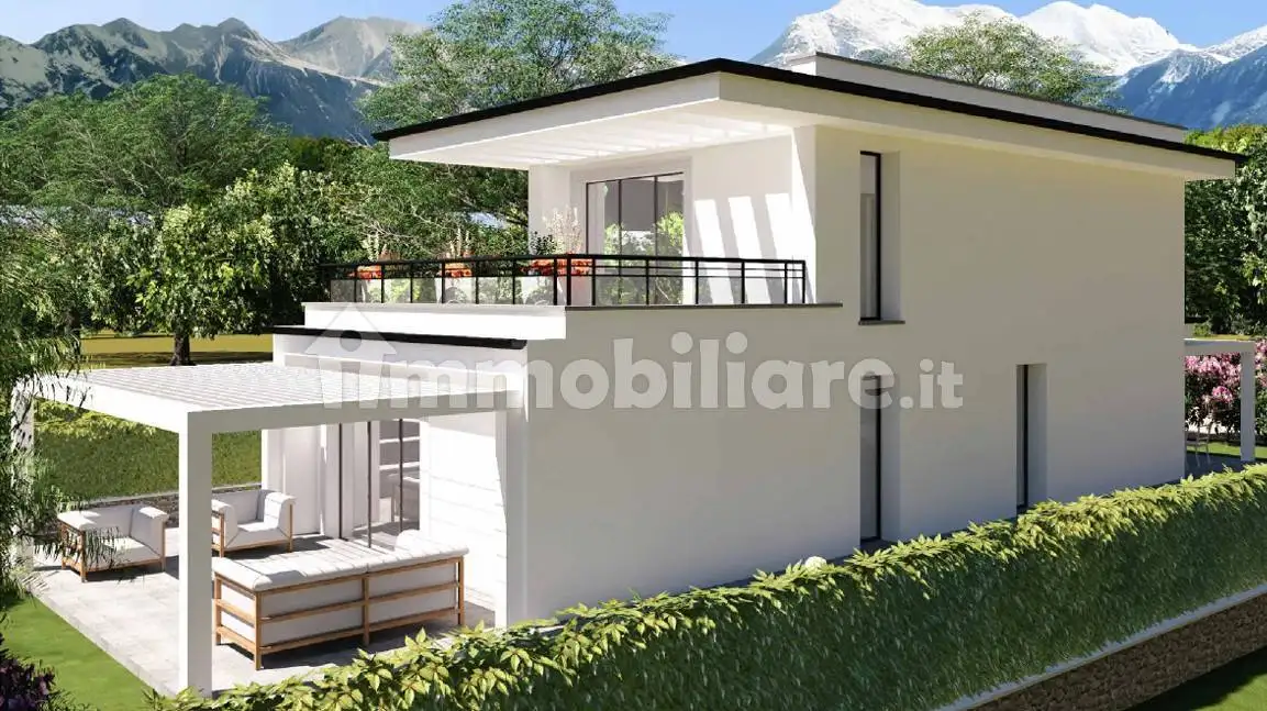 Casa indipendente in vendita a Massa